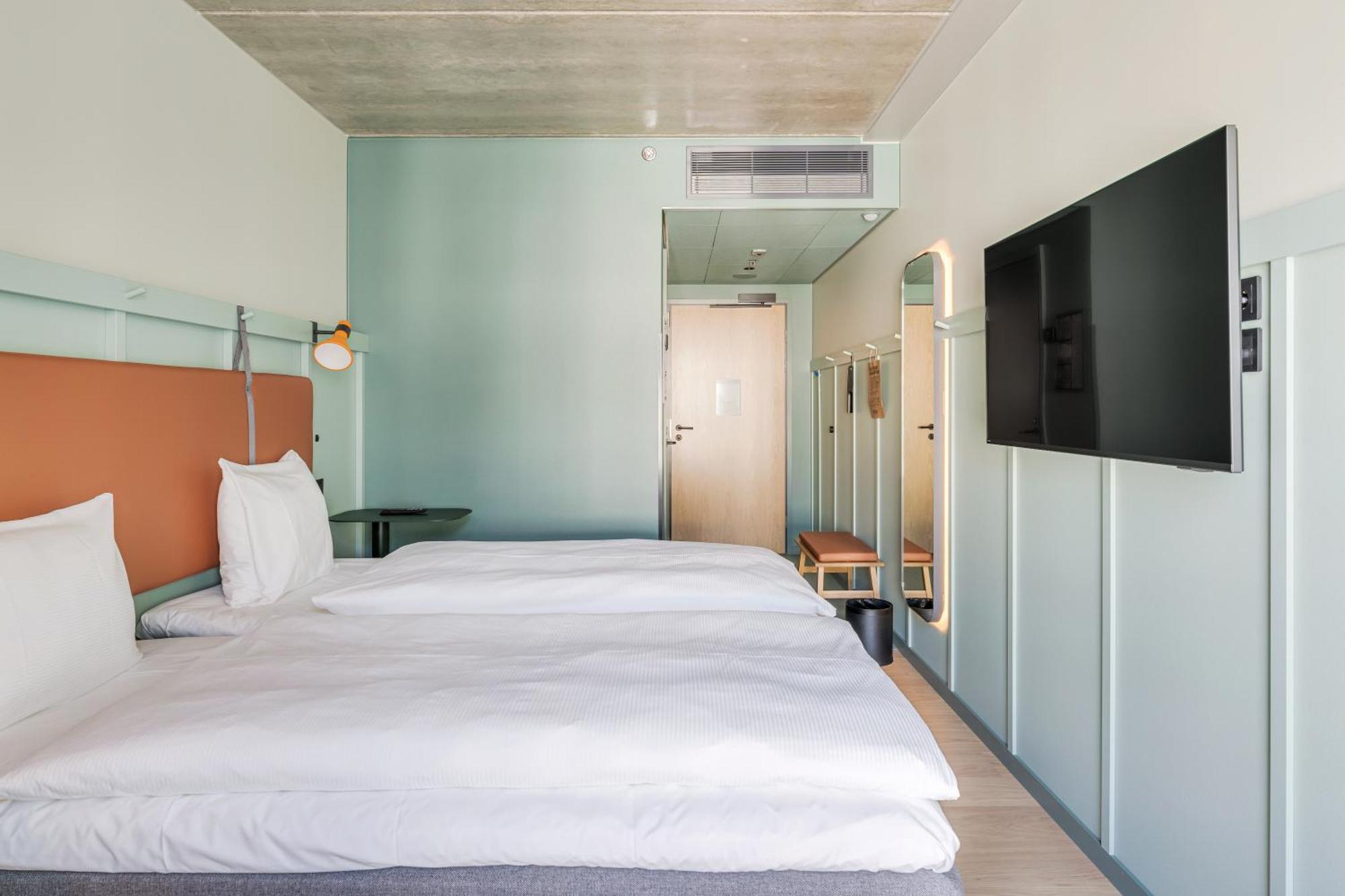 Comfort Hotel Helsinki Airport Vantaa Exterior photo